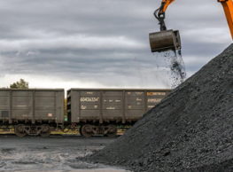 Белозеров сообщил о «звоночке» от инвесторов из-за перевозки угля